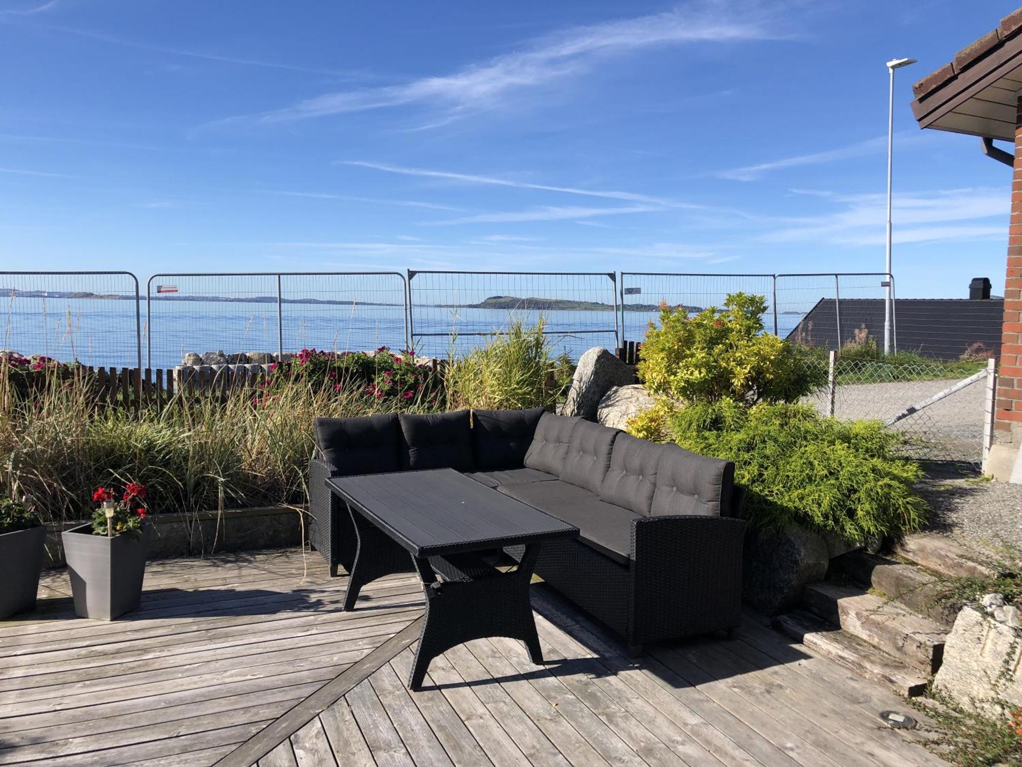 Haabakk On Sea Apartment Тау Екстериор снимка