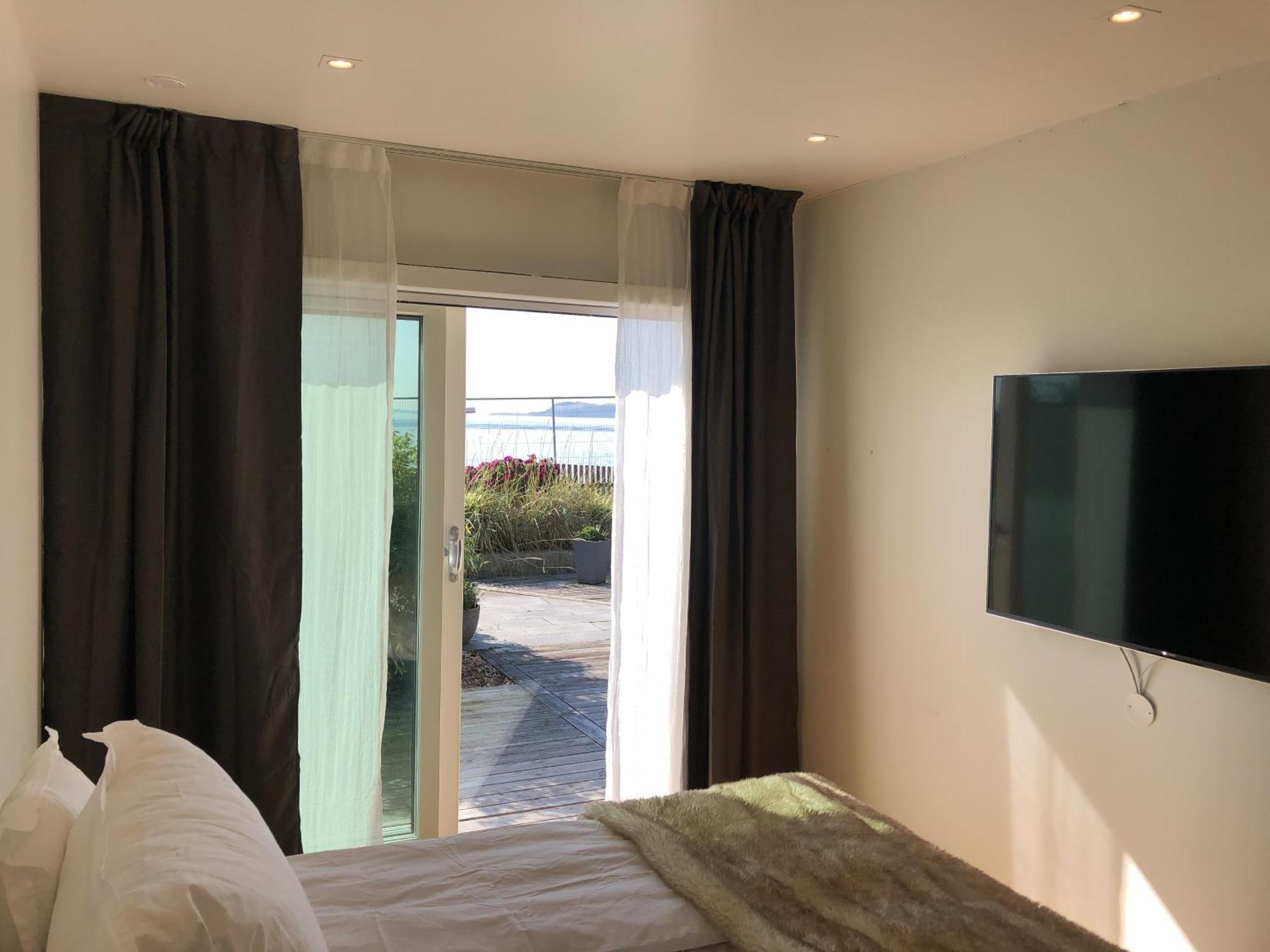 Haabakk On Sea Apartment Тау Екстериор снимка